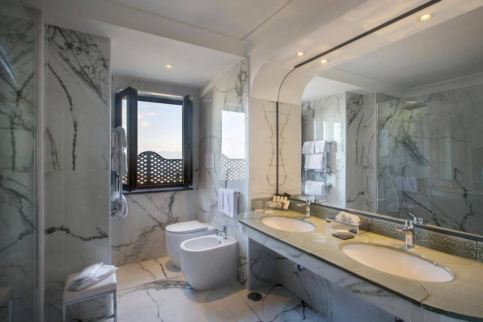 Superior Double or Twin Room Sea View